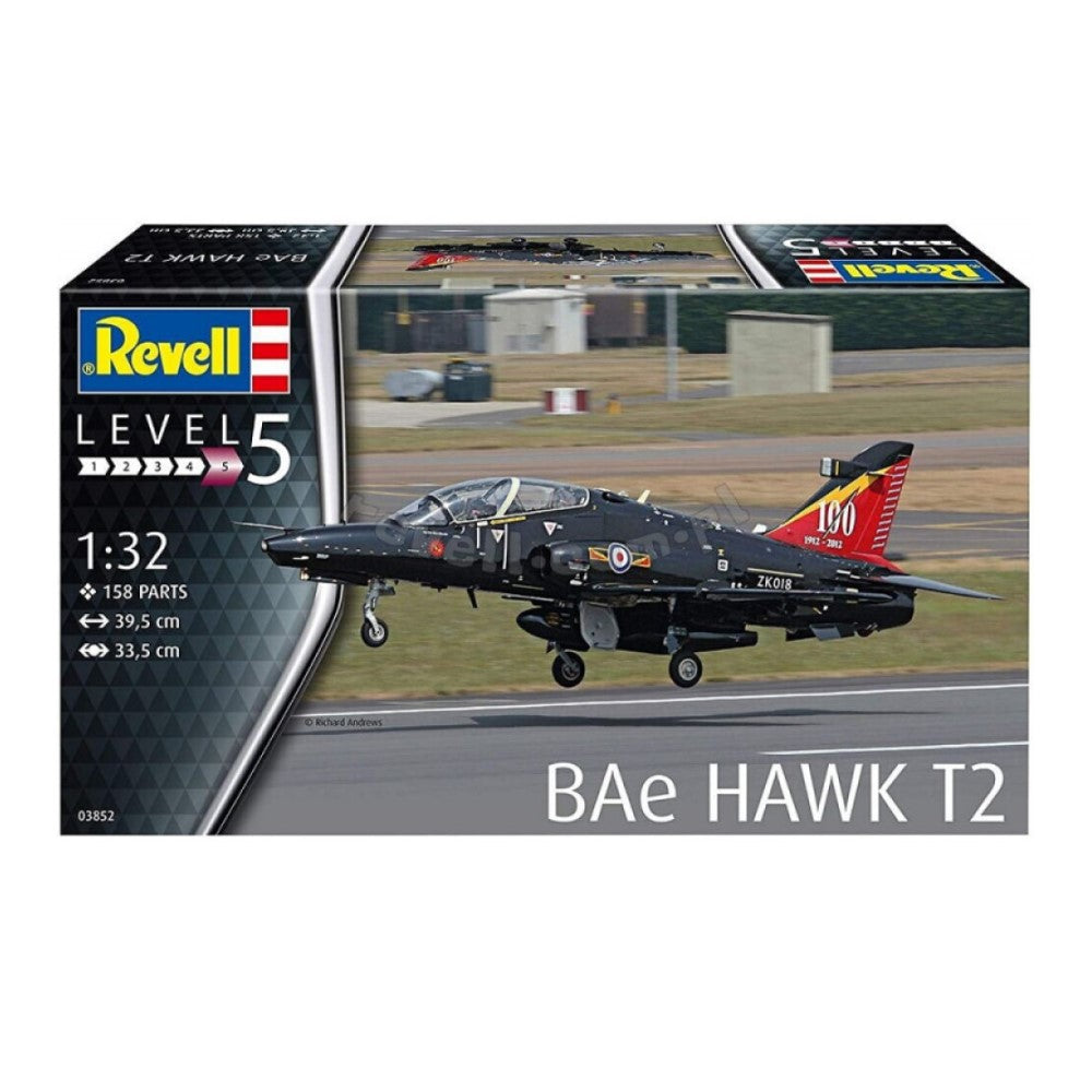 Bae Hawk T2 - Inclui Photoetch (REV03852)
